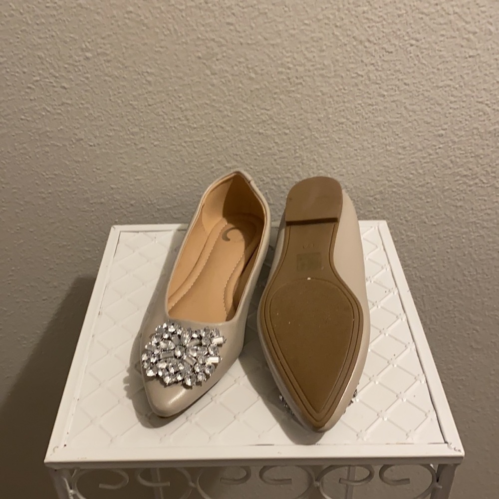 Journee Collection Renzo Flat - Picture 2 of 3